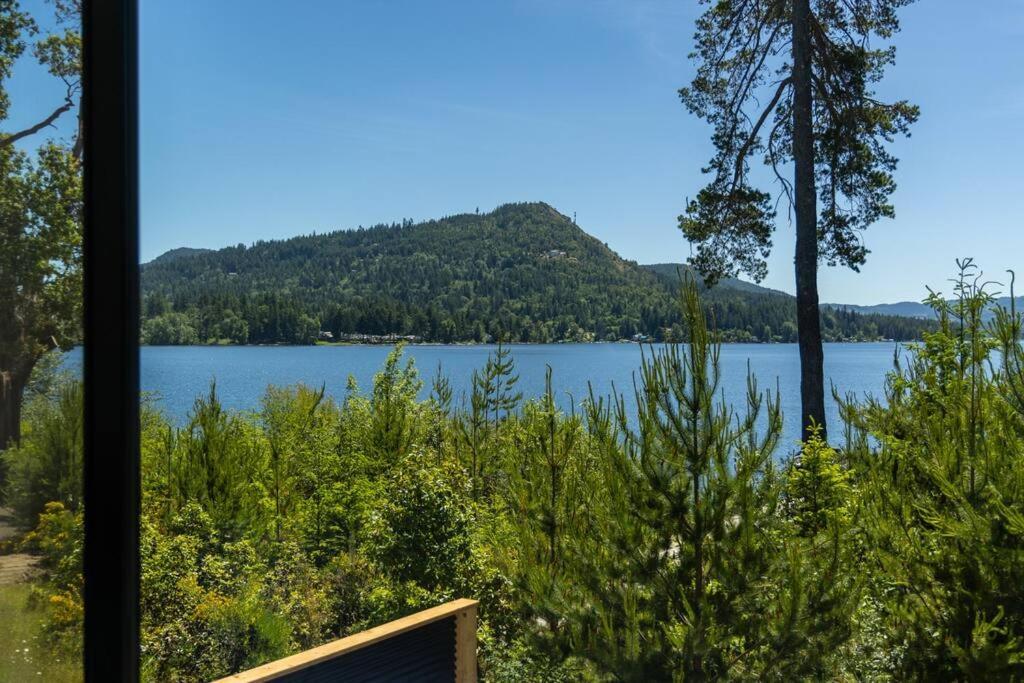 Kelly'S Sunset Lake Retreat Shawnigan Lake Экстерьер фото