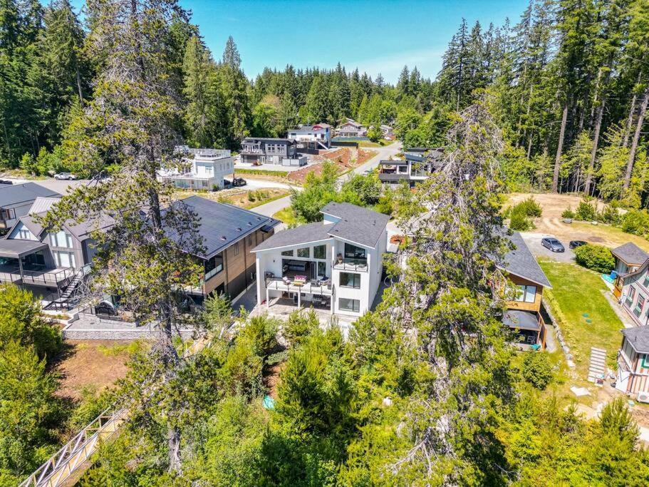 Kelly'S Sunset Lake Retreat Shawnigan Lake Экстерьер фото